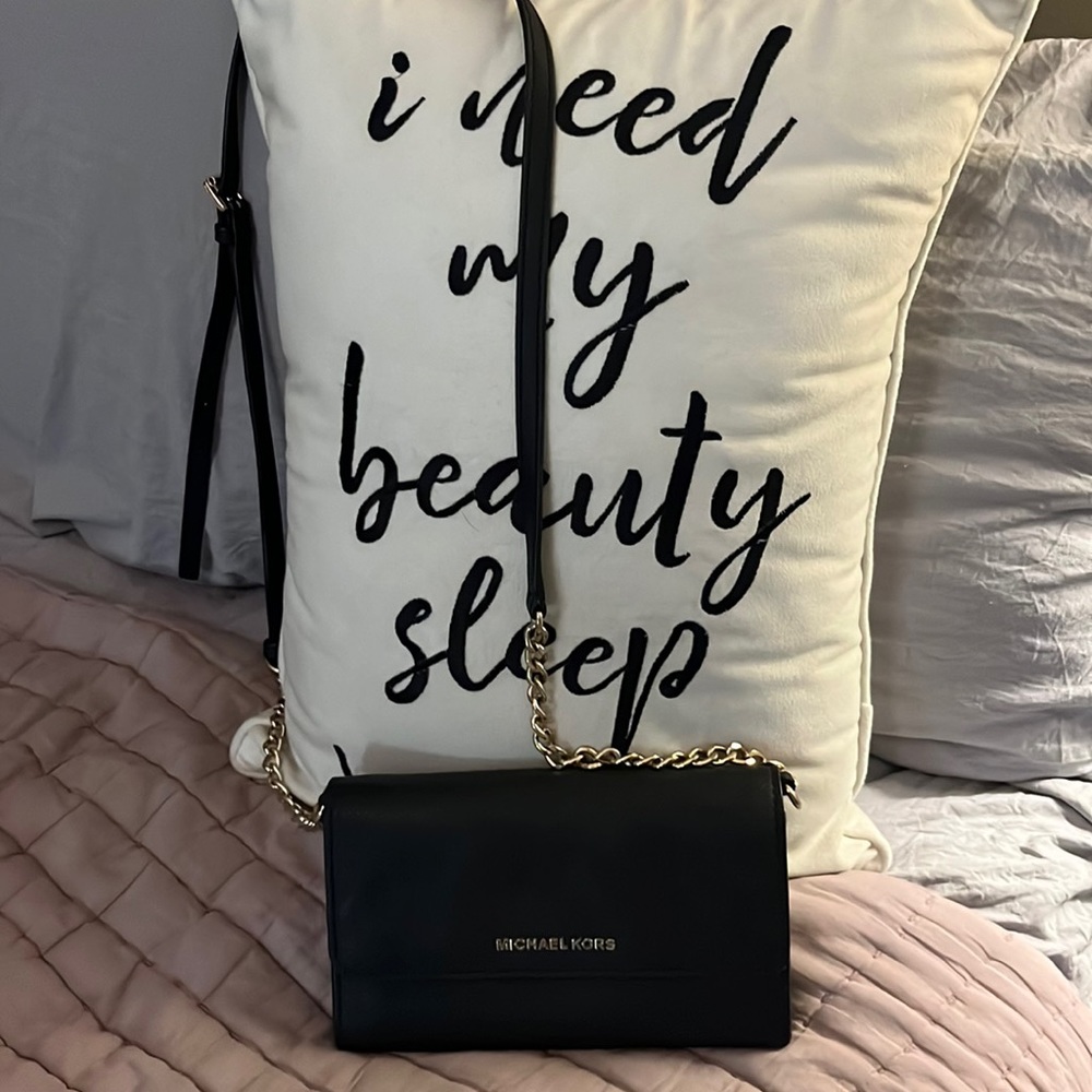 In GUC Michael Kors crossbody!!!